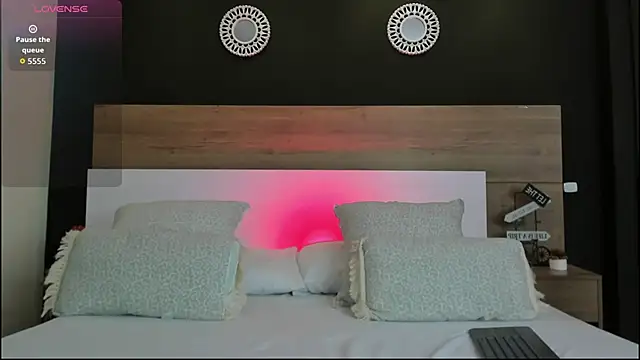 MiaTaylorSweet online show from October 2025 01:23:01 PM