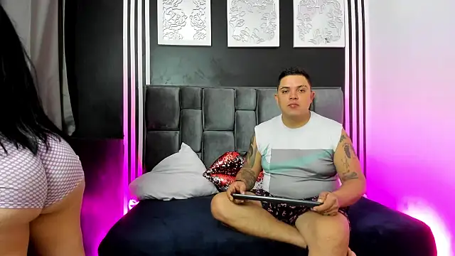 Hornycouple Hot online show from October 2025 12:41:02 PM