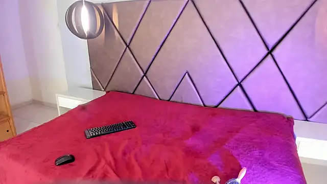 PenelopeGuzman   online show from November 2025 08:02:02 PM