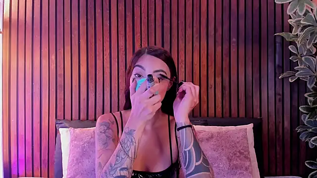 SharonLyn  online show from May 2026 12:42:02 PM