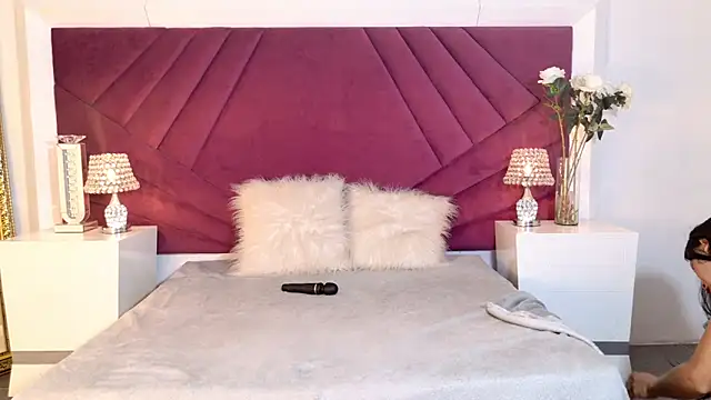 VeraGarnier online show from April 2026 06:03:01 PM