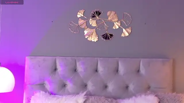 kendalFox  online show from February 2026 02:34:02 AM