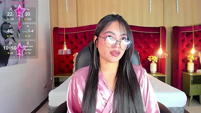kendalFox  online show from September 2025 01:18:01 PM