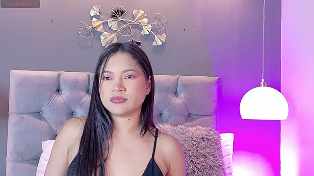 kendalFox  online show from February 2026 02:43:02 AM