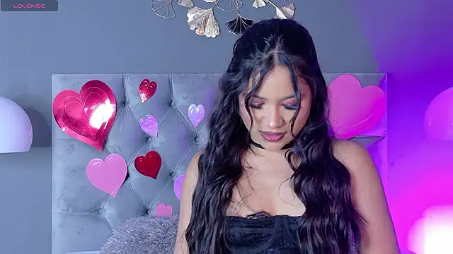 kendalFox  online show from February 2026 03:06:01 AM