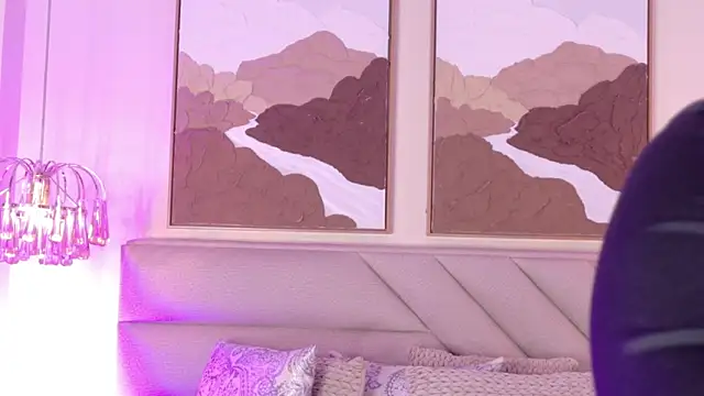 Snapshot of kendalFox_ chatting on November 2025 03:50:01 PM kendalFox online show from November 2025 03:50:01 PM