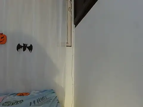 Snapshot of NoraParkeer chatting on October 2025 07:15:02 PM NoraParkeer online show from October 2025 07:15:02 PM