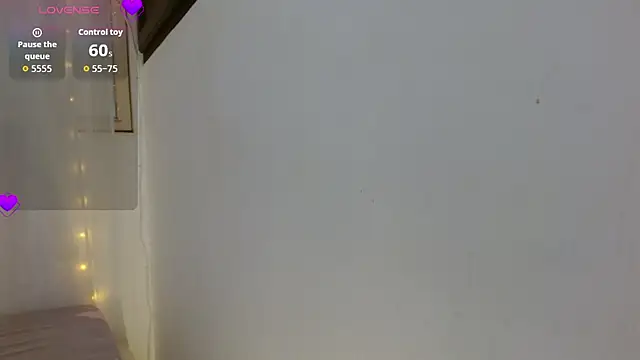 Snapshot of NoraParkeer chatting on October 2025 07:15:02 PM NoraParkeer online show from October 2025 07:15:02 PM