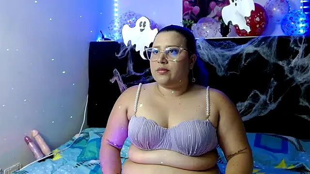 EmmaTower online show from October 2025 07:03:02 PM