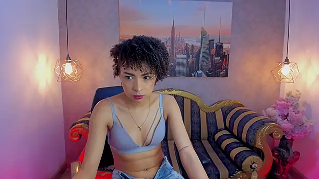 Lucia jane online show from October 2025 07:46:01 PM