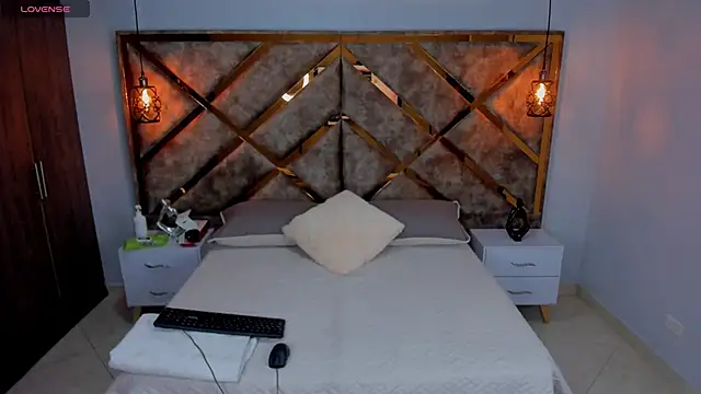 Lucia jane online show from April 2026 07:28:02 PM