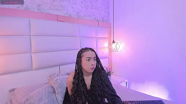 Lucia jane online show from February 2026 09:13:02 PM