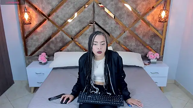 Lucia jane online show from May 2026 08:45:02 PM