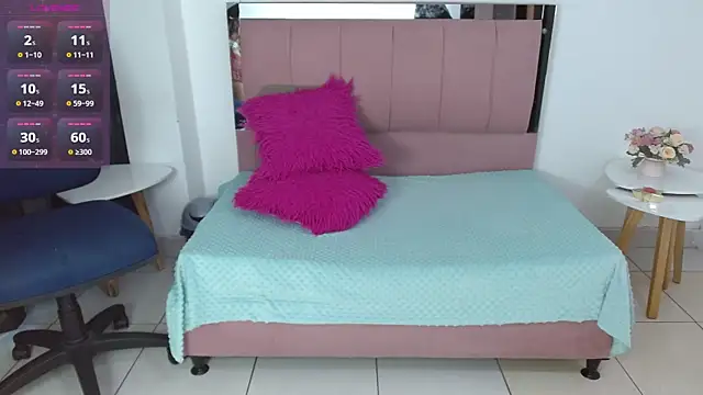 SammySmall F w online show from January 2026 10:24:01 PM