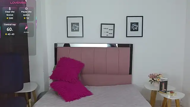 SammySmall F w online show from February 2026 10:05:01 PM