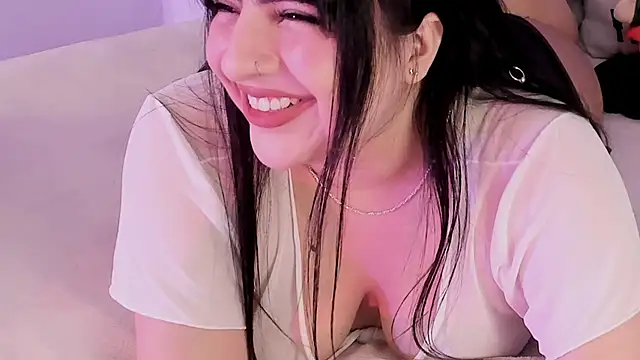 Camila Matinez  online show from December 2025 01:27:01 AM