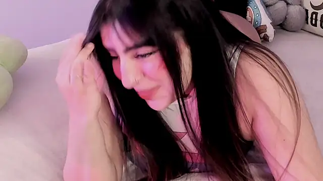 Camila Matinez  online show from September 2025 12:50:02 AM