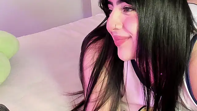 Camila Matinez  online show from April 2026 01:22:02 AM