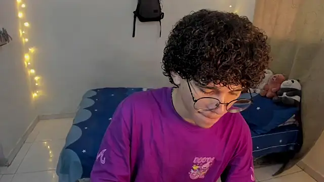 Tom Blues online show from January 2026 01:37:02 PM