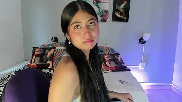 KimTayloor1 online show from November 2025 07:41:02 PM