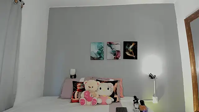 KimTayloor1 online show from November 2025 07:58:01 PM