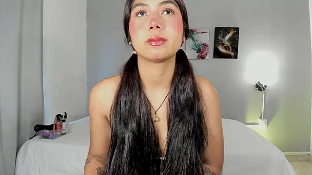 KimTayloor1 online show from November 2025 07:36:01 PM