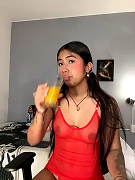 KimTayloor1 online show from November 2025 07:51:01 PM