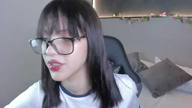 Snapshot of nessnesta chatting on September 2025 07:46:02 PM nessnesta online show from September 2025 07:46:02 PM