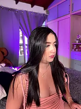 Emiily Moore1 online show from January 2026 10:05:01 PM