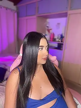 Emiily Moore1 online show from May 2026 12:42:02 AM