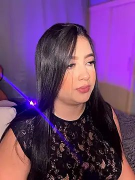 Emiily Moore1 online show from January 2026 11:43:01 PM