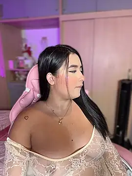 Emiily Moore1 online show from June 2026 12:27:01 AM