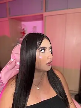 Emiily Moore1 online show from April 2026 11:45:02 PM