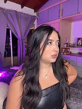 Emiily Moore1 online show from December 2025 03:49:02 AM