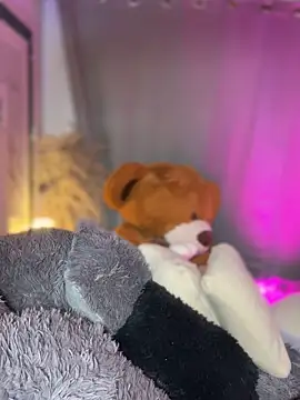 Emiily Moore1 online show from December 2025 01:49:02 AM