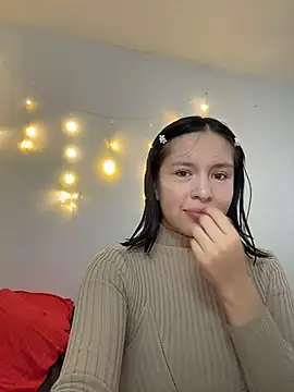 aliciia 23 online show from December 2025 08:39:01 PM