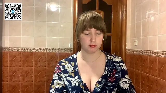 MaroonMoon  online show from January 2026 09:22:01 PM