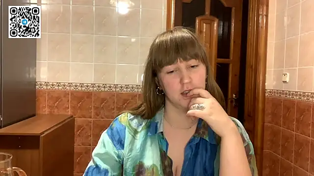 Snapshot of MaroonMoon_ chatting on November 2025 08:56:02 PM MaroonMoon online show from November 2025 08:56:02 PM