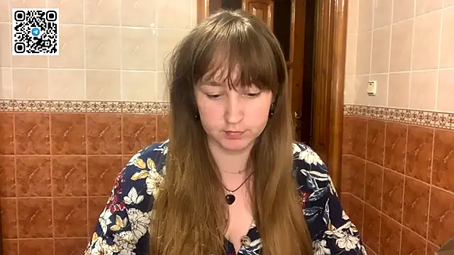 Snapshot of MaroonMoon_ chatting on September 2025 07:28:02 PM MaroonMoon online show from September 2025 07:28:02 PM