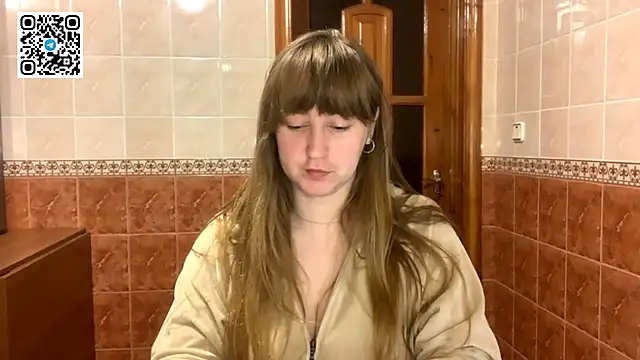 Snapshot of MaroonMoon_ chatting on November 2025 08:52:02 PM MaroonMoon online show from November 2025 08:52:02 PM