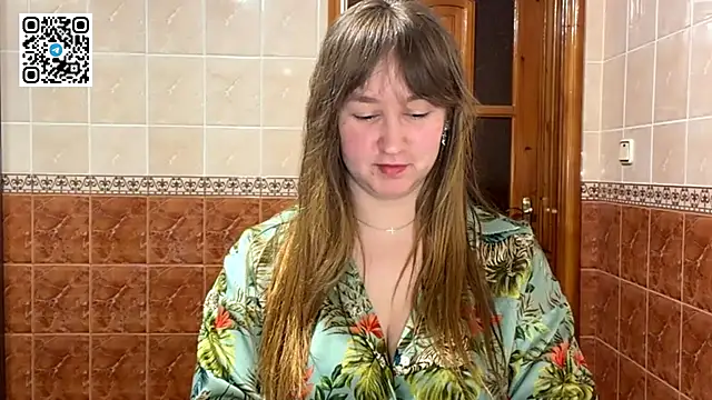 MaroonMoon  online show from March 2026 09:00:02 PM