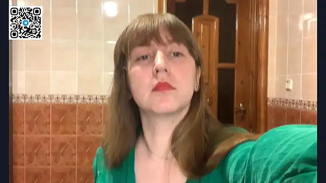 Snapshot of MaroonMoon_ chatting on September 2025 07:25:02 PM MaroonMoon online show from September 2025 07:25:02 PM