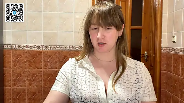 MaroonMoon  online show from February 2026 09:04:01 PM