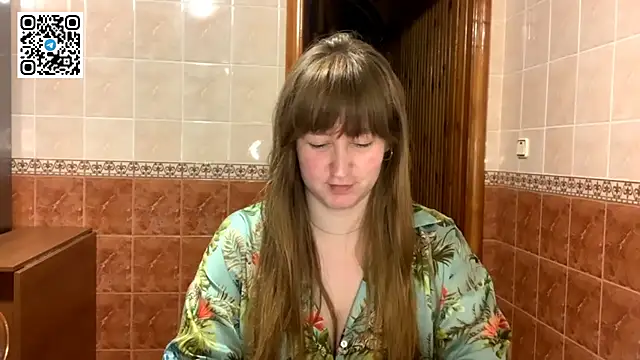 Snapshot of MaroonMoon_ chatting on October 2025 08:31:01 PM MaroonMoon online show from October 2025 08:31:01 PM