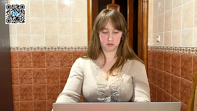 MaroonMoon  online show from February 2026 08:51:01 PM