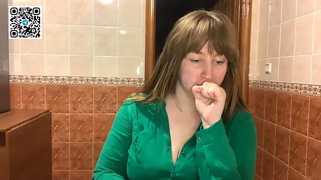 Snapshot of MaroonMoon_ chatting on October 2025 07:36:02 PM MaroonMoon online show from October 2025 07:36:02 PM