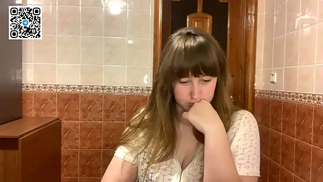 Snapshot of MaroonMoon_ chatting on November 2025 08:53:01 PM MaroonMoon online show from November 2025 08:53:01 PM