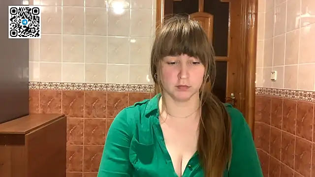 Snapshot of MaroonMoon_ chatting on November 2025 08:42:02 PM MaroonMoon online show from November 2025 08:42:02 PM