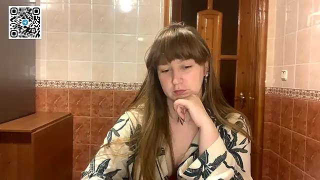 Snapshot of MaroonMoon_ chatting on November 2025 08:53:01 PM MaroonMoon online show from November 2025 08:53:01 PM