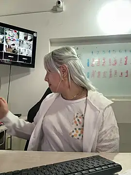 Sun Sooll  online show from March 2026 12:10:01 AM